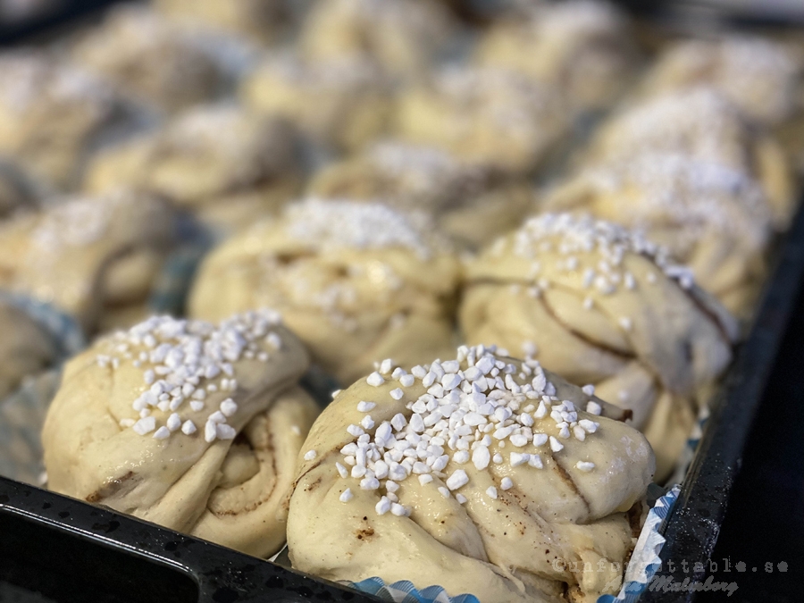 Stora goda kanelbullar