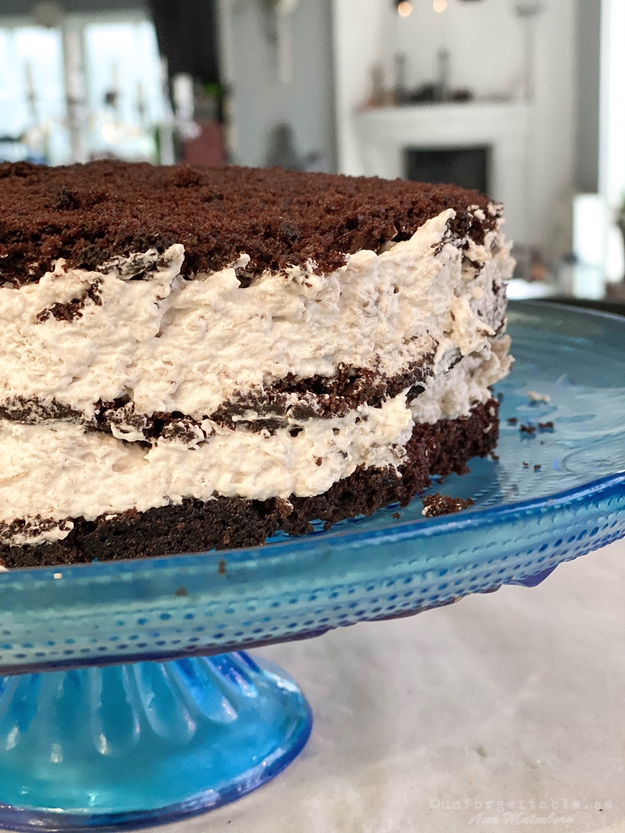 Chokladtårta med bananmousse och chokladmousse