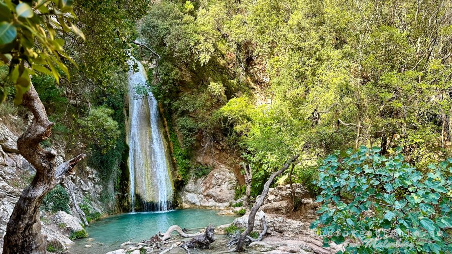 Neda waterfalls Grekland
