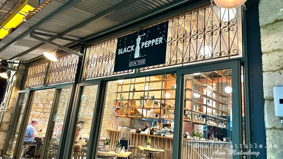 Restaurang Black pepper Kyparissia