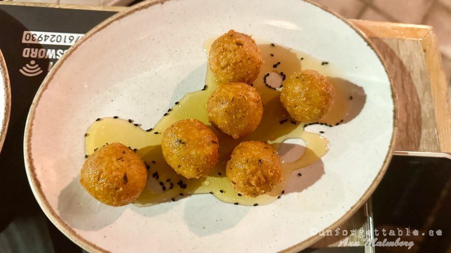 Restaurang Black pepper Kyparissia